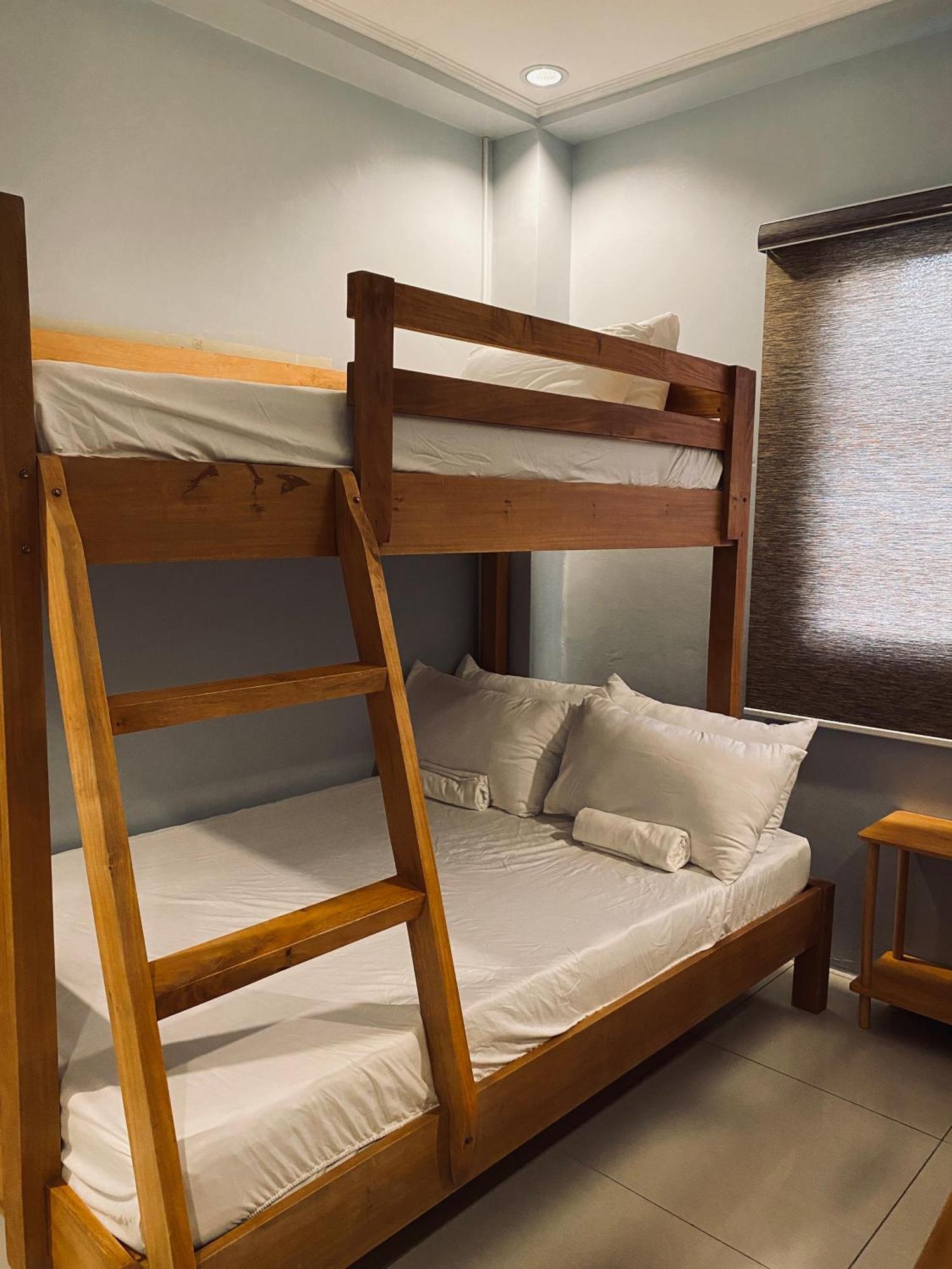 Lakayo Hillside Apartelle San Juan  Kültér fotó