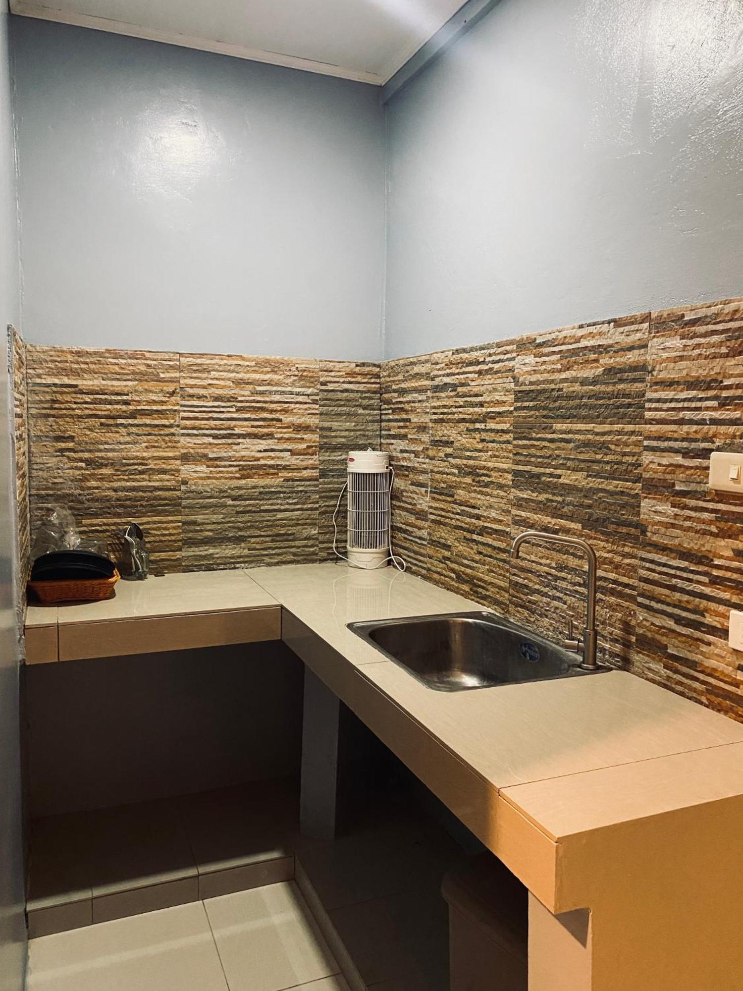 Lakayo Hillside Apartelle San Juan  Kültér fotó
