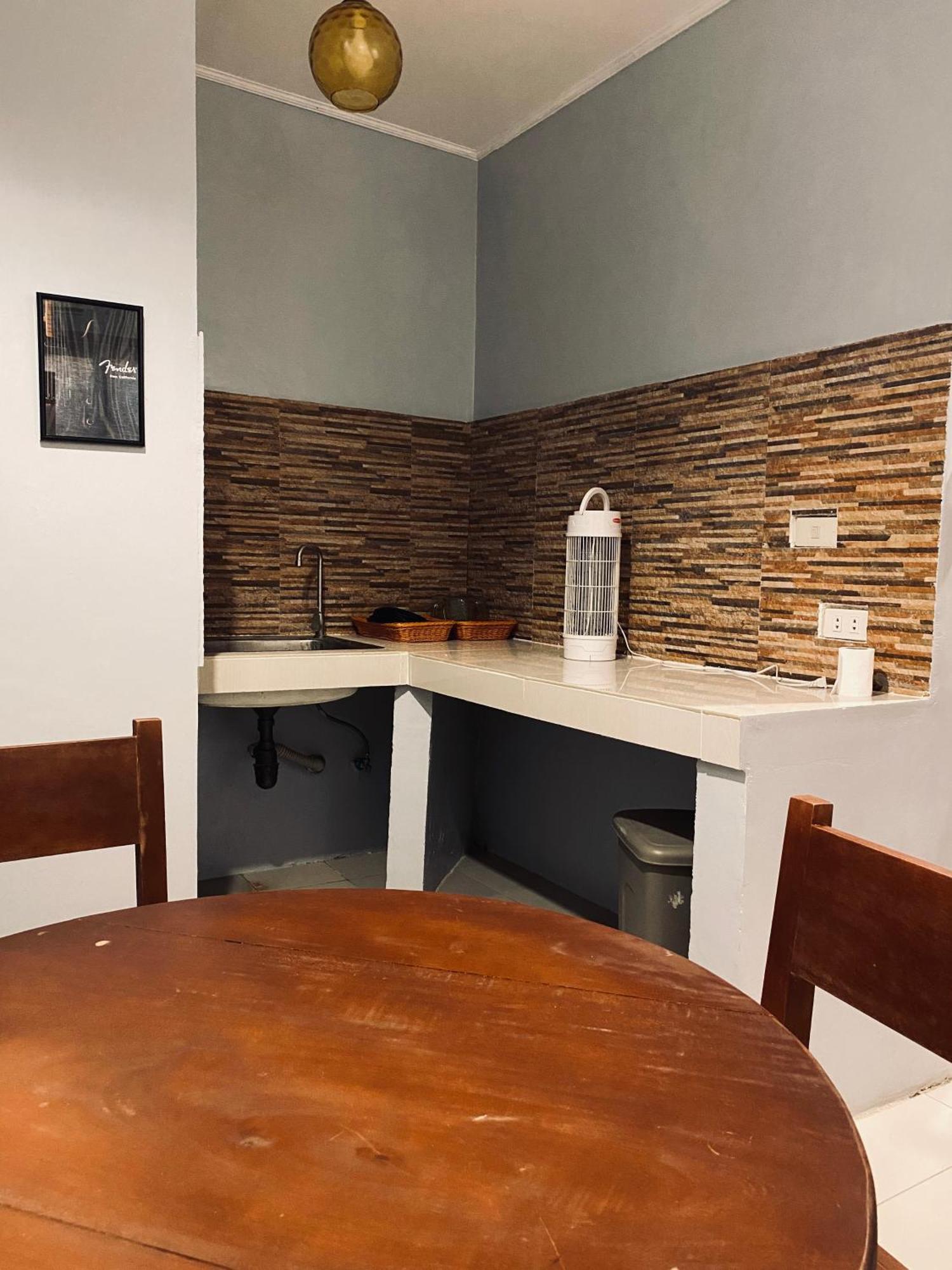 Lakayo Hillside Apartelle San Juan  Kültér fotó