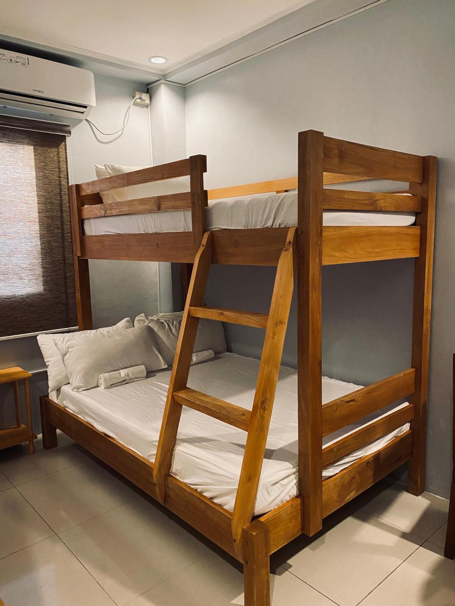 Lakayo Hillside Apartelle San Juan  Kültér fotó